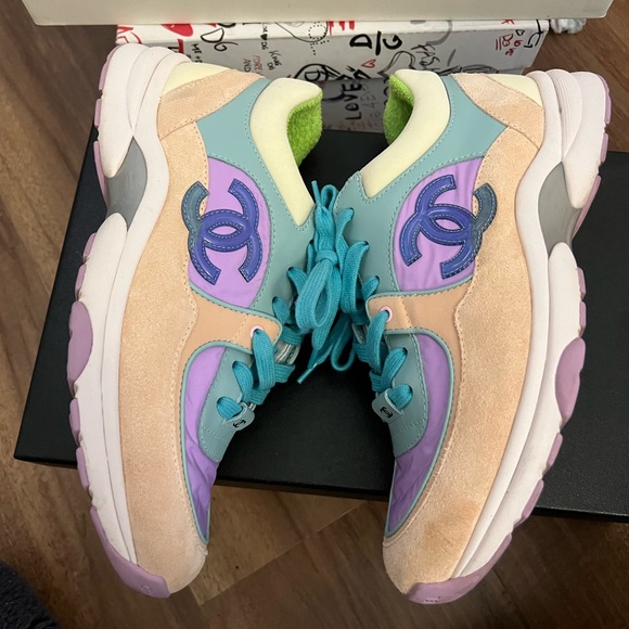 Chanel Sneakers!! - Picture 9 of 12